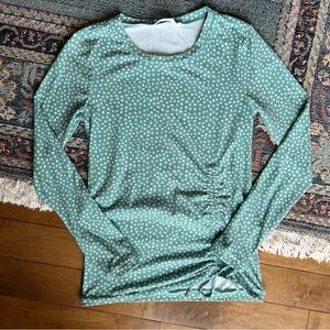 ✨3/15$ long sleeve green with flower